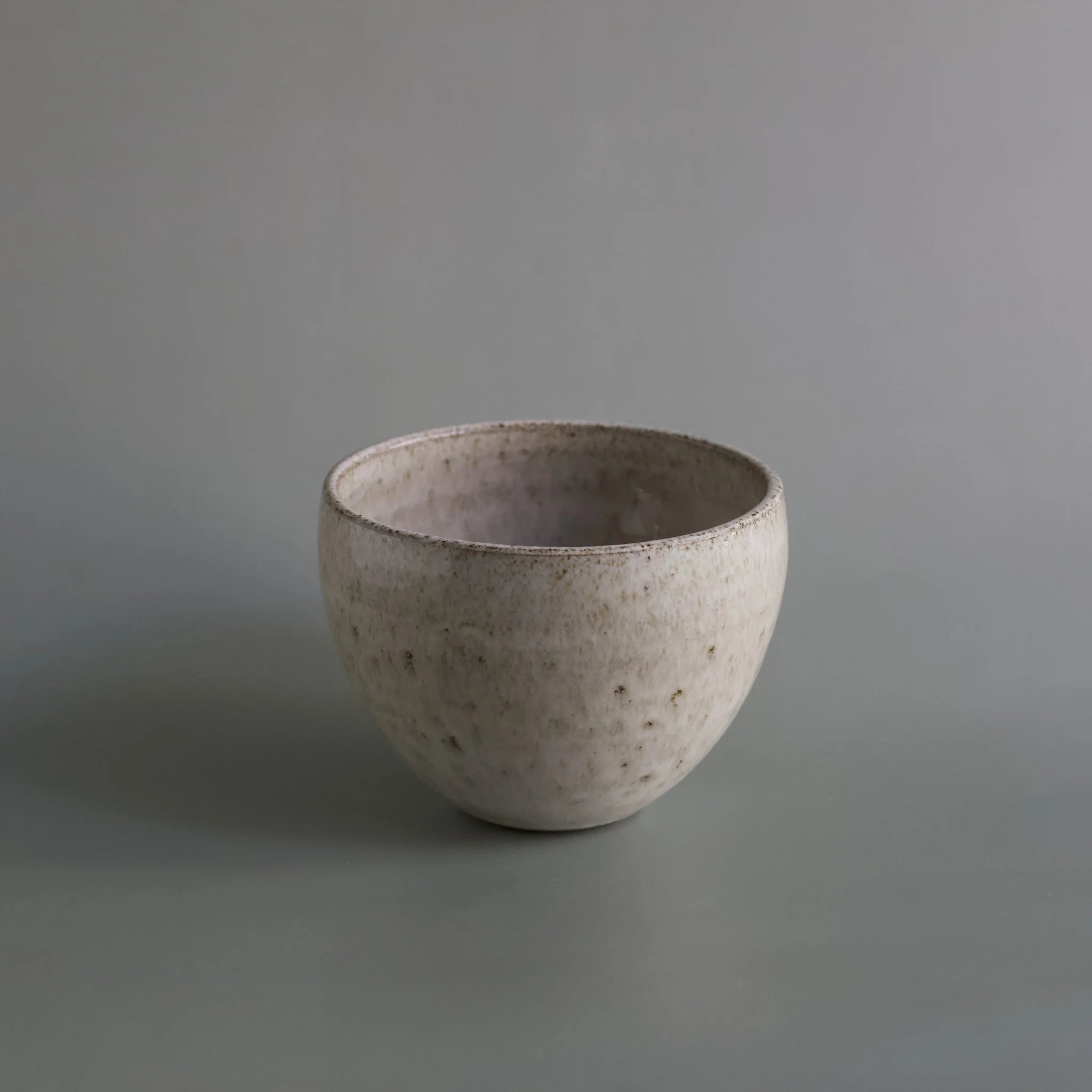 Studio Cup - Floating white